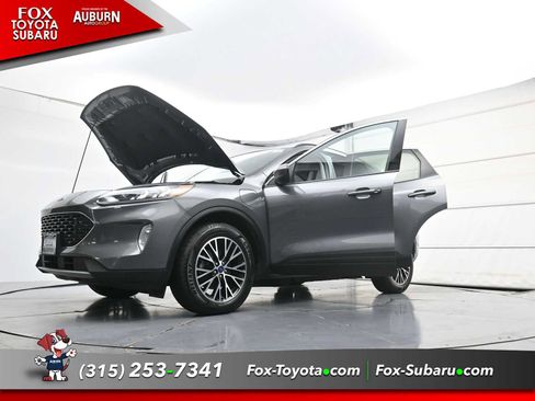 Used 2022 Ford Escape SEL w/ Technology Package FWD image 32