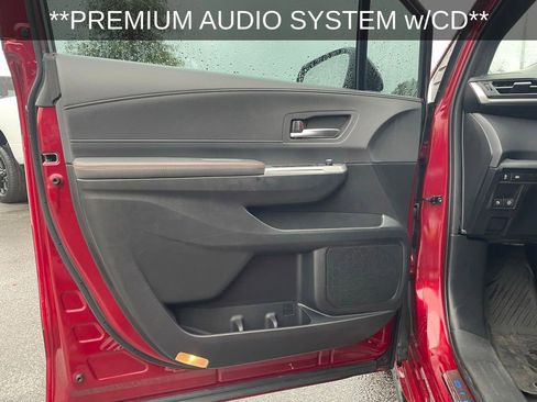 Used 2023 Toyota Sienna XSE image 11