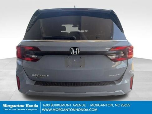 Used 2025 Honda Odyssey Sport-L image 6