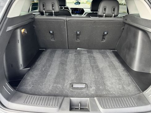 Used 2025 Chevrolet Trax LT image 19