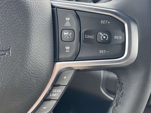 New 2026 RAM 2500 Big Horn AWD/4WD image 22