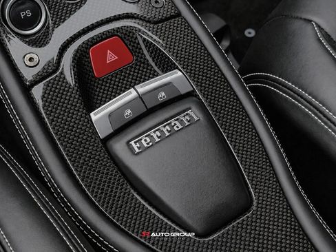 Used 2015 Ferrari 458 Italia Coupe RWD image 34