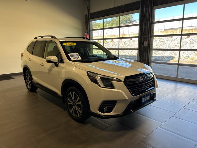 Used 2023 Subaru Forester Limited AWD/4WD image 3