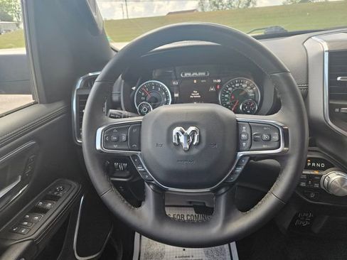 Used 2025 RAM 1500 Laramie AWD/4WD image 14