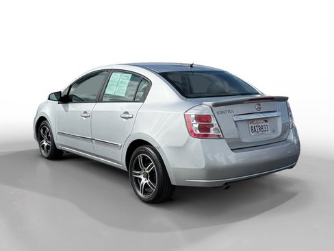 Used 2012 Nissan Sentra 2.0 S image 3