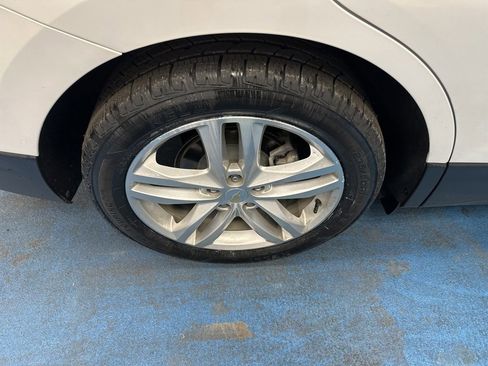 Certified 2021 Chevrolet Equinox Premier image 5