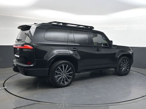 Used 2024 Lexus GX 550 550 Luxury+ w/ Accessory Package (31) image 4