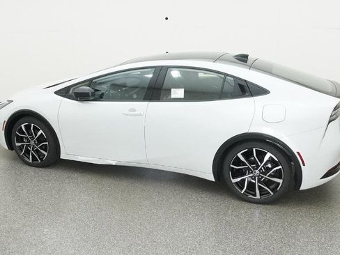 New 2026 Toyota Prius XSE Premium image 4