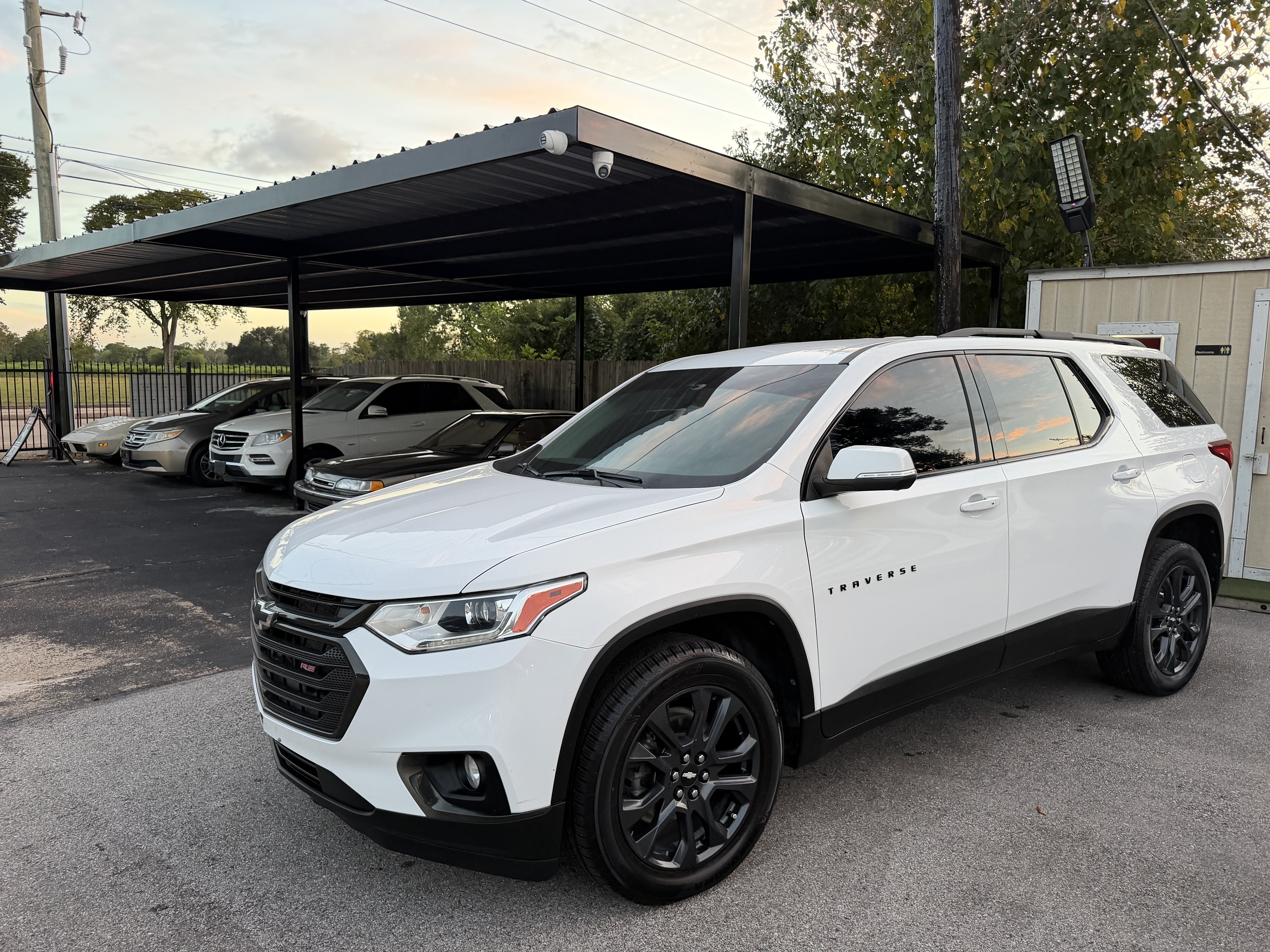 Used 2021 Chevrolet Traverse RS FWD image 39