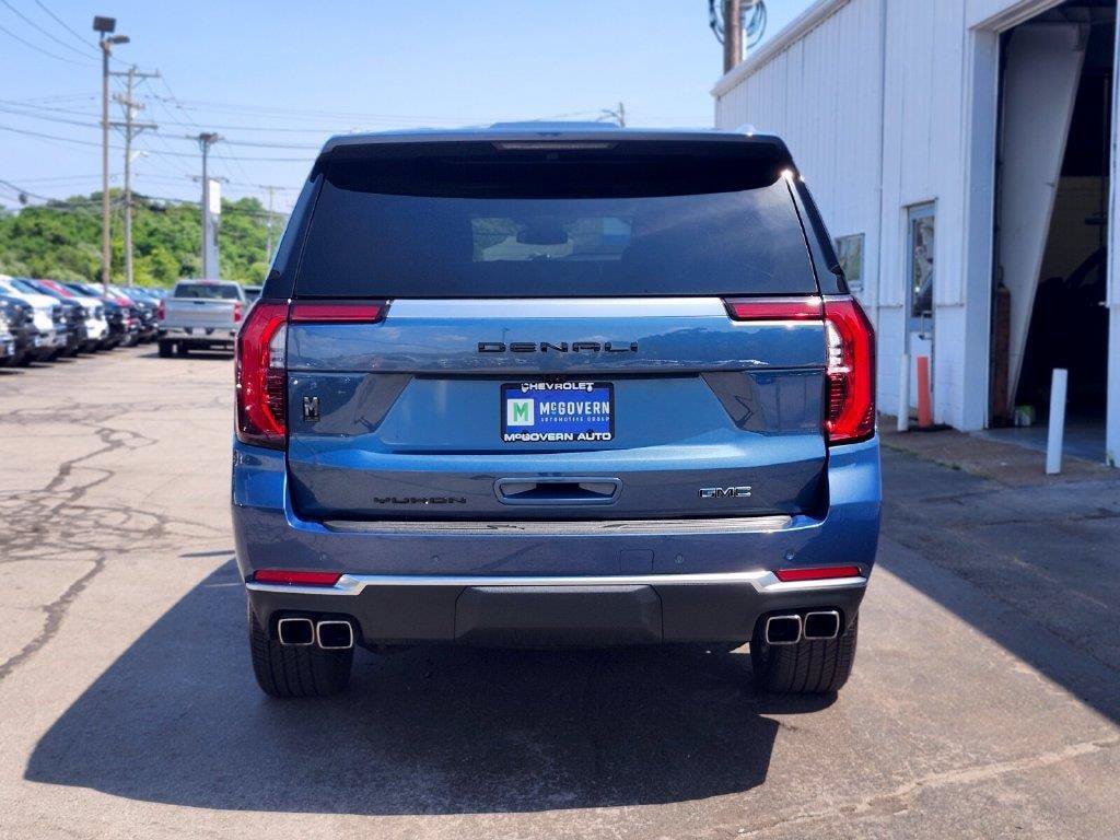Used 2026 GMC Yukon XL Denali w/ Sun & Power Step Package AWD/4WD image 4