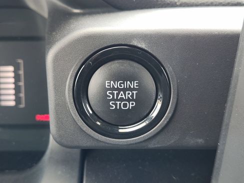 Used 2025 Toyota Tacoma SR5 image 25