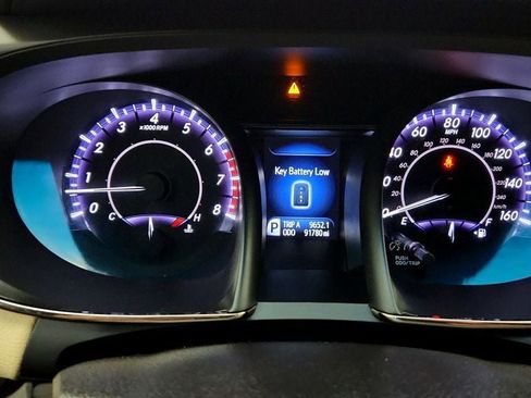 Used 2016 Toyota Avalon XLE image 14