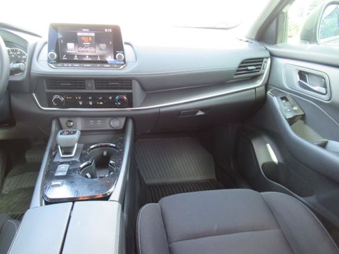 Used 2026 Nissan Rogue S FWD image 14