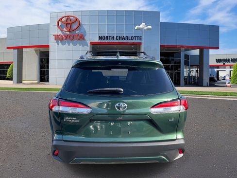 Used 2023 Toyota Corolla Cross LE w/ Moonroof Package FWD image 7