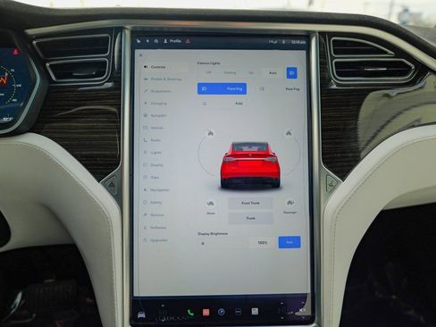 Used 2016 Tesla Model X 90D image 49