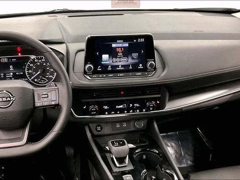 New 2026 Nissan Rogue SV image 8