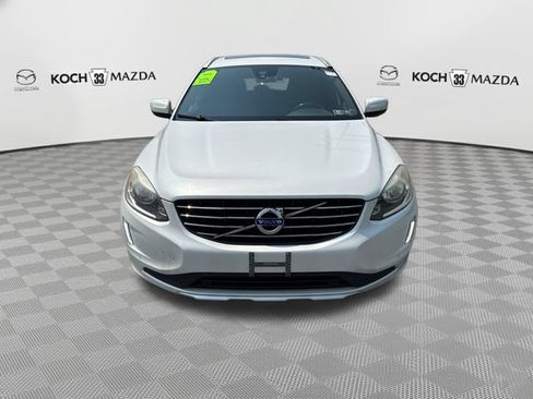 Used 2015 Volvo XC60 T6 w/ Proximity Package AWD/4WD image 2