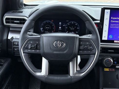 New 2026 Toyota 4Runner TRD Off-Road Premium AWD/4WD image 17