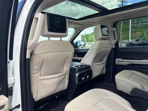 Used 2022 Ford Expedition Platinum AWD/4WD image 25