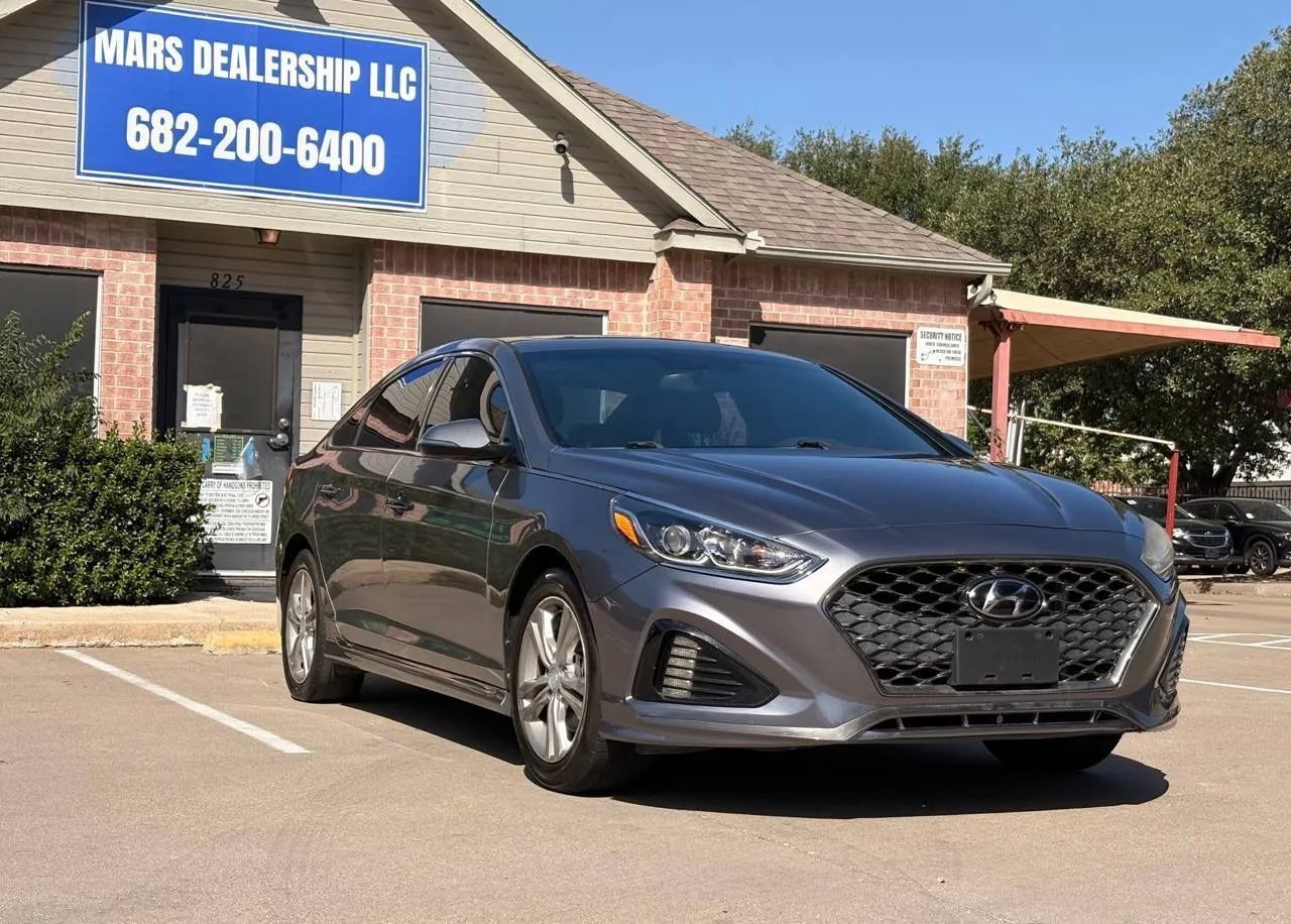 Used 2018 Hyundai Sonata Sport w/ Cargo Package FWD image 1