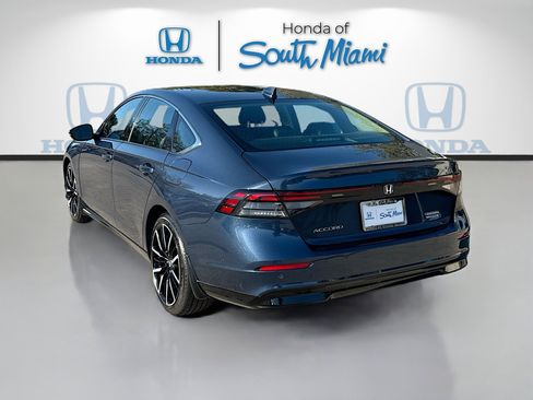 Used 2025 Honda Accord Touring image 5