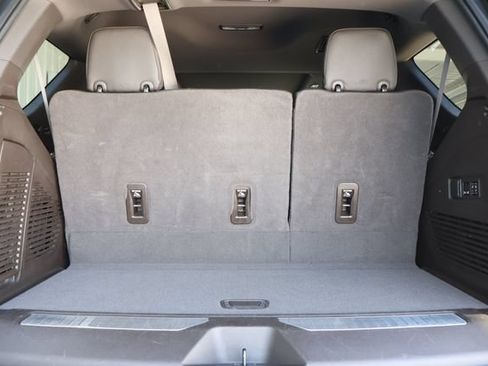 Used 2022 GMC Yukon Denali RWD image 21