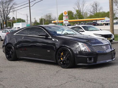 Used 2011 Cadillac CTS V RWD image 2