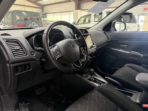 Used 2021 Mitsubishi Outlander Sport SE AWD/4WD image 17