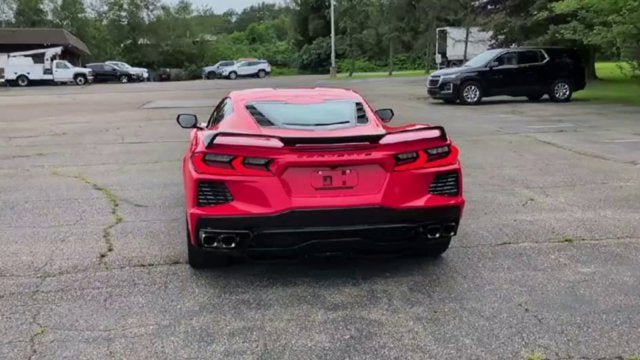 Used 2021 Chevrolet Corvette Stingray Coupe w/ Z51 Performance Package RWD image 7