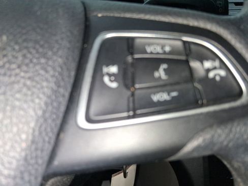 Certified 2018 Ford Escape SE image 21