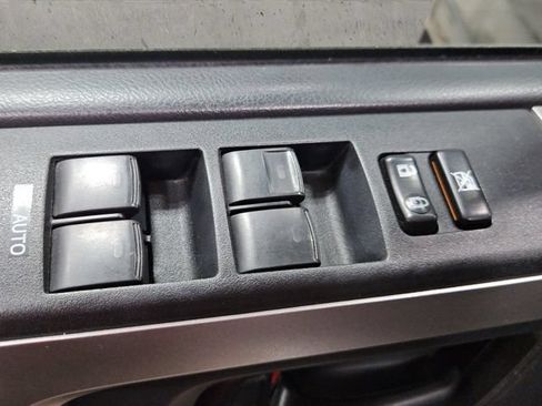 Used 2010 Toyota 4Runner Limited AWD/4WD image 13