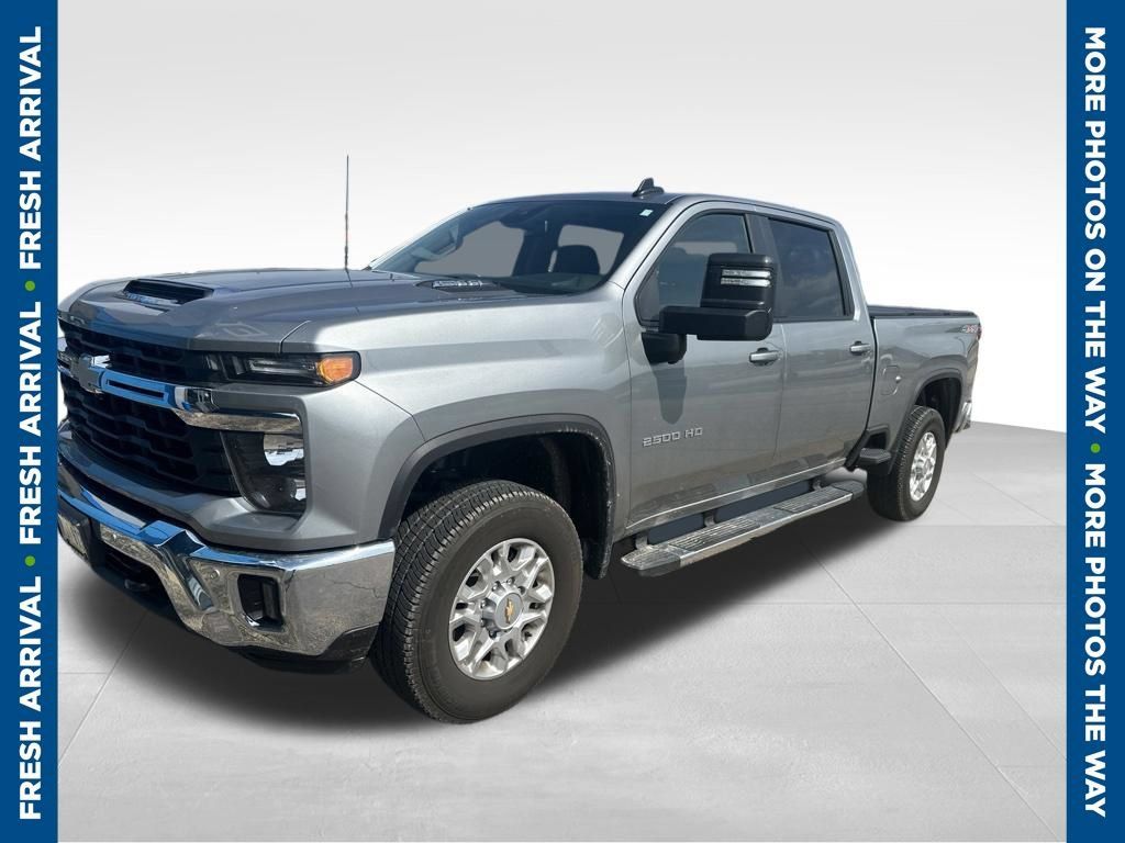 Used 2025 Chevrolet Silverado 2500 LT w/ All Star Edition AWD/4WD image 1