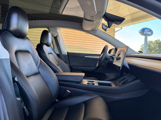 Used 2025 Tesla Model Y Long Range AWD/4WD image 23