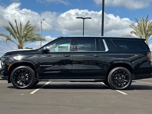 New 2026 Chevrolet Suburban Premier w/ LPO, Illumination Package image 7