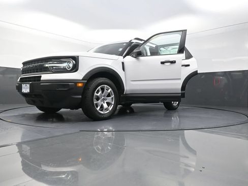 Used 2023 Ford Bronco Sport AWD/4WD image 31