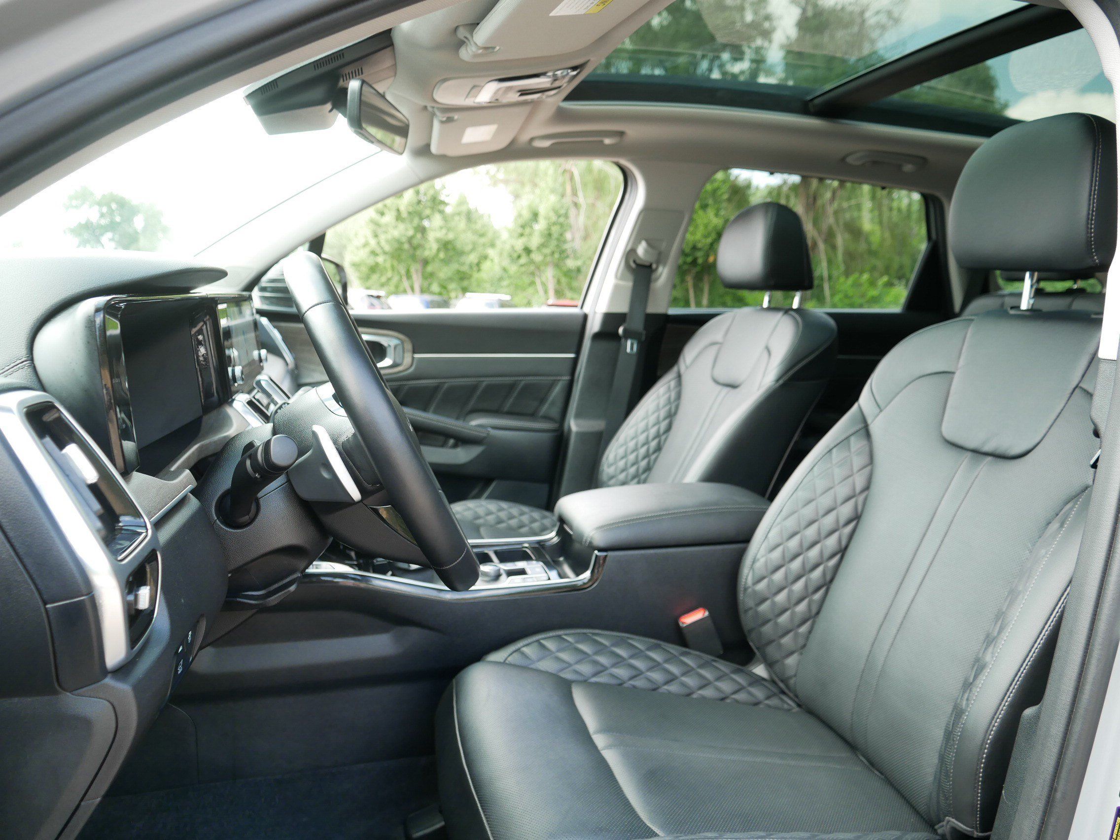 Certified 2023 Kia Sorento SX Prestige AWD/4WD image 34