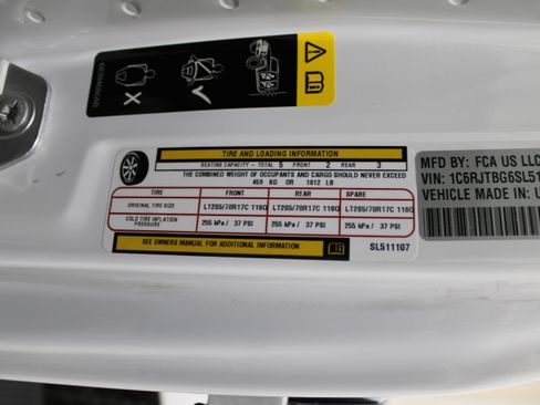 Used 2025 Jeep Gladiator Rubicon image 41