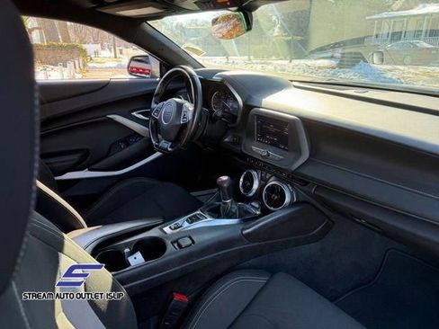 Used 2021 Chevrolet Camaro LT image 14