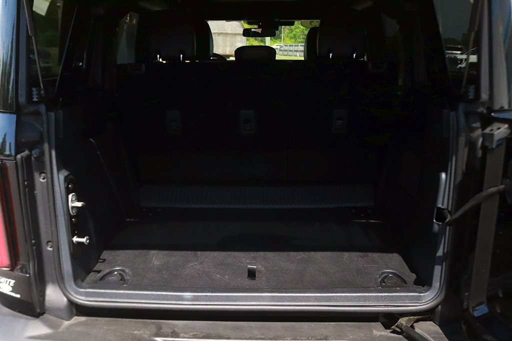 Used 2025 Ford Bronco Outer Banks AWD/4WD image 17