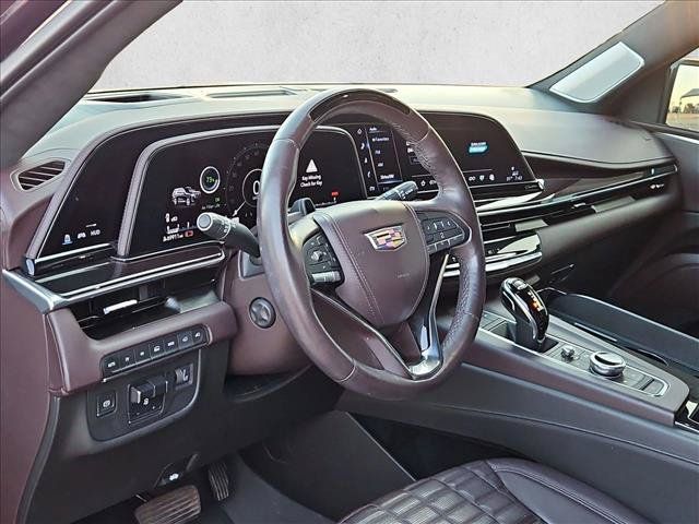 Used 2023 Cadillac Escalade ESV Sport Platinum w/ LPO, ONYX Package AWD/4WD image 8