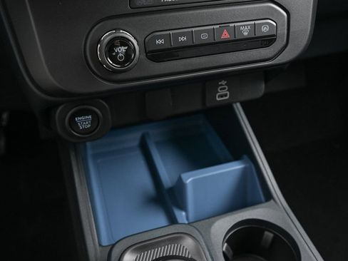 New 2025 Ford Maverick XLT w/ XLT Luxury Package image 29