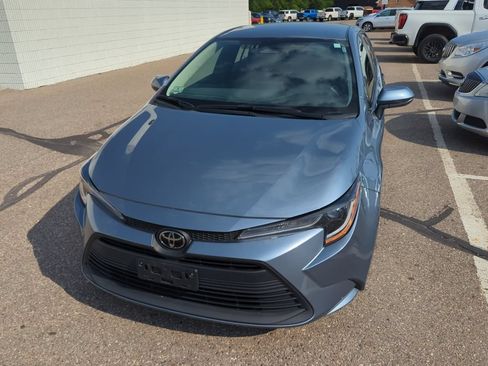 Used 2024 Toyota Corolla LE FWD image 2