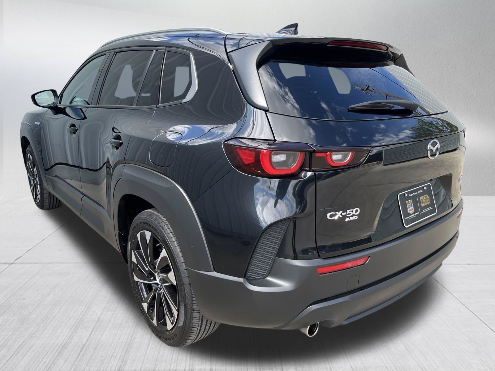 Certified 2025 MAZDA CX-50 2.5 Hybrid w/ Premium Plus Pkg AWD/4WD image 6