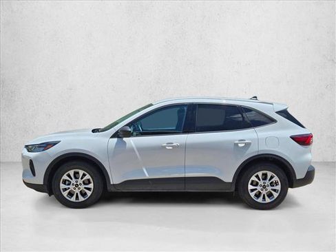 Certified 2025 Ford Escape Active FWD image 9