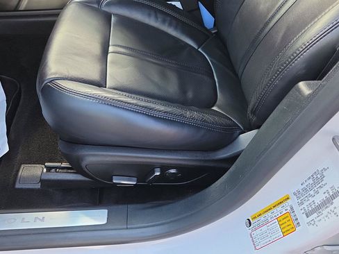 Used 2017 Lincoln MKZ Reserve w/ Luxury Package AWD/4WD image 13