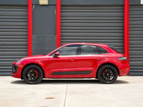 Used 2023 Porsche Macan GTS AWD/4WD image 8