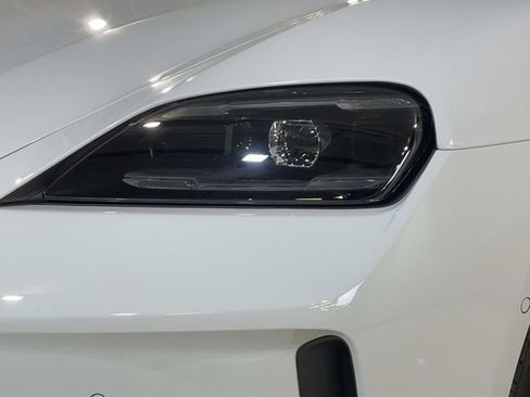 New 2026 Porsche Taycan GTS image 11