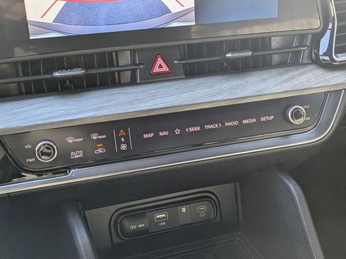 Used 2025 Kia Sportage X-Line image 14