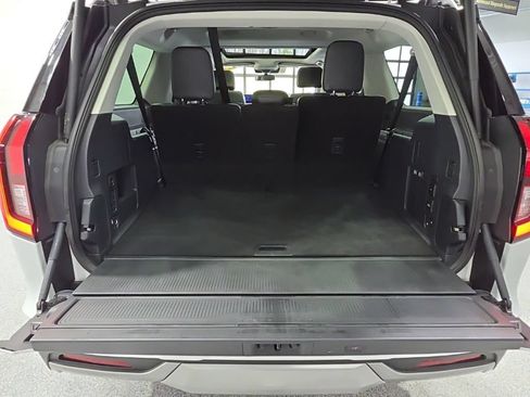 Used 2025 Ford Expedition Max Platinum AWD/4WD image 43