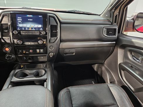 Used 2021 Nissan Titan PRO-4X w/ Pro-4x Convenience Package AWD/4WD image 11